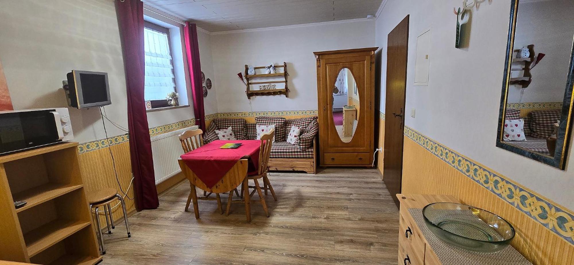 Haus Jutta Hotel Goessweinstein Bagian luar foto