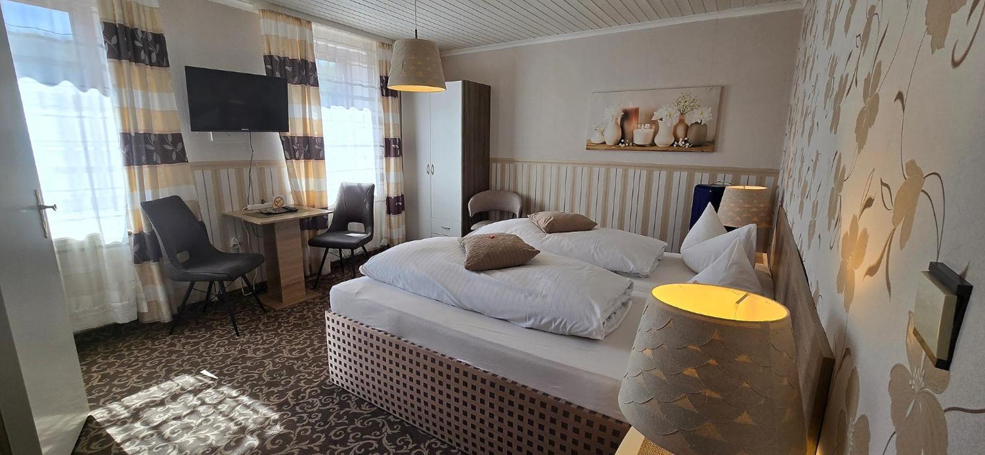 Haus Jutta Hotel Goessweinstein Bagian luar foto