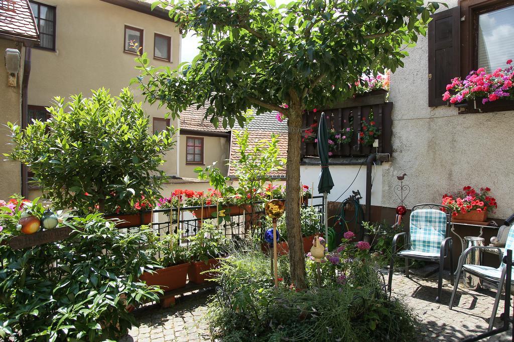 Haus Jutta Hotel Goessweinstein Bagian luar foto