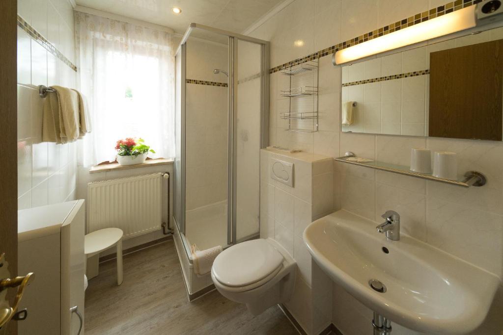 Haus Jutta Hotel Goessweinstein Ruang foto