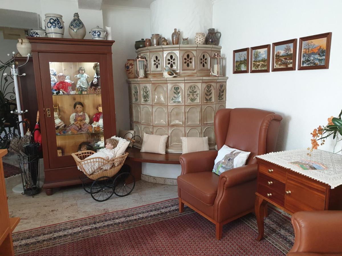 Haus Jutta Hotel Goessweinstein Bagian luar foto